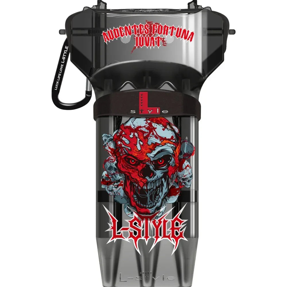 L-Style Dartpfeilhalter mit Totenkopf-Design und rotem Schriftzug, ideal für Dart-Fans